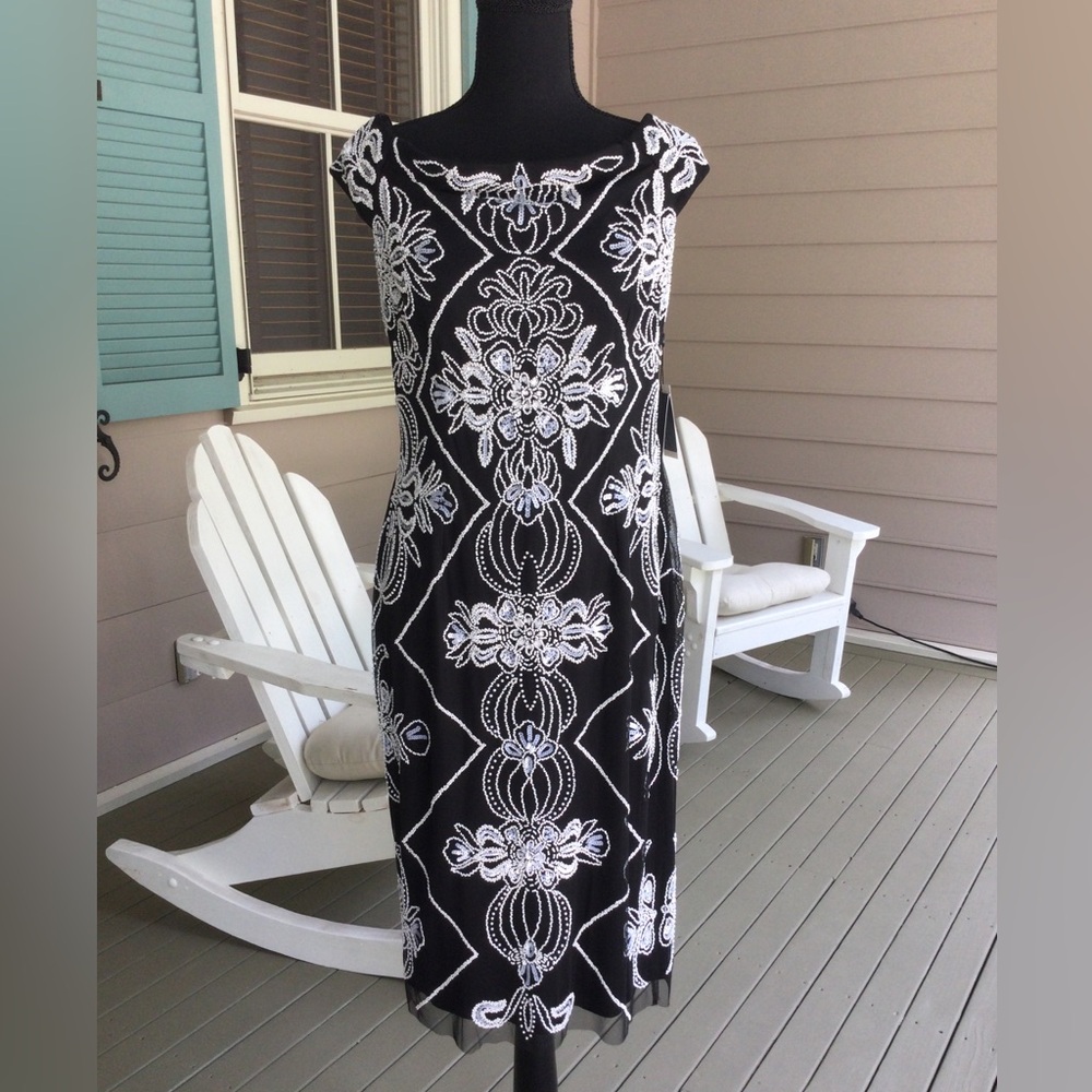 Formal, sequin patterned formal dress